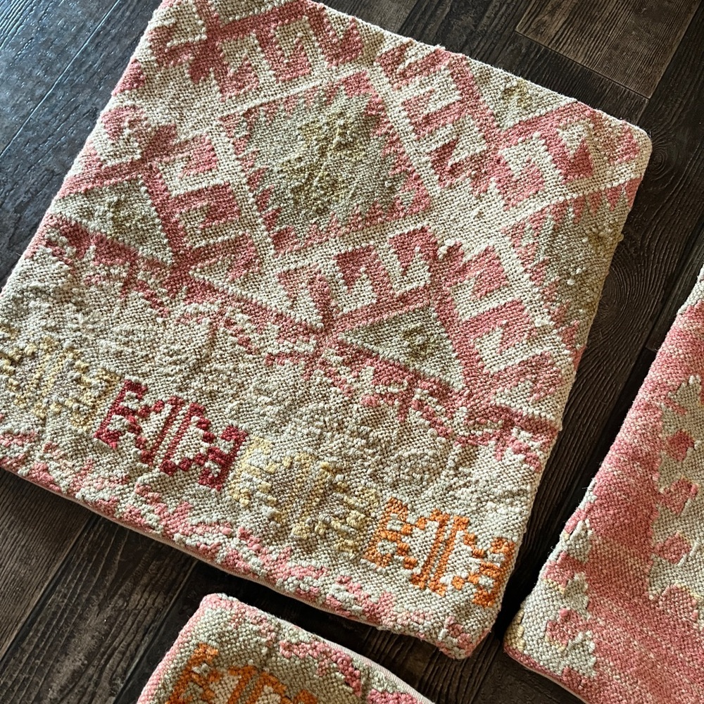 Pottery Barn Wool Pillow Cover Tribal Kilim Set Of 3 18x18 - Picture 4 of 10